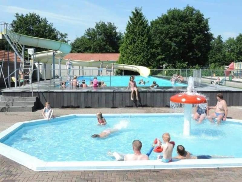 Stacaravan Huren In Het Hart Van Bosrijk Drenthe Op Recreatiepark De Tien Heugten Schoonloo Buitenkant foto